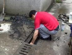 威海大世界專業(yè)管道服務(wù) 下水疏通、閥門(mén)維修與管道維護(hù)